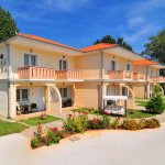 Eleni Mazonett Apartman *****