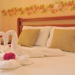Eleni Mazonett Apartman *****