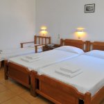 Loutro Bungalók - Kinira ****