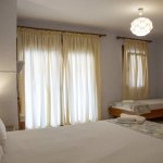 403 Maisonette
