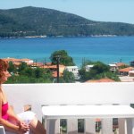 Salonikos Stúdió ****